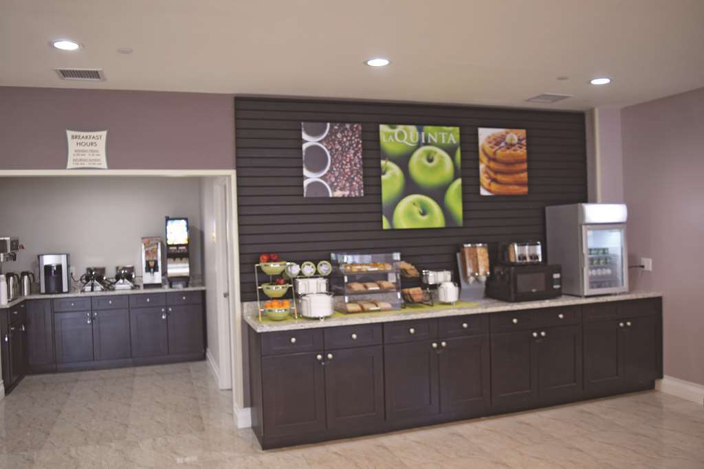 La Quinta Inn & Suites Far Rockaway - Beach Hotel New York Fasilitas foto